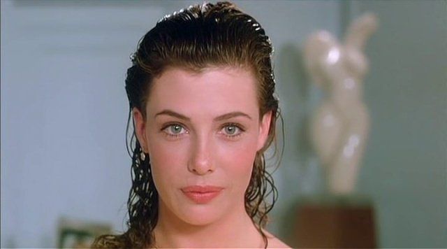 La Chica de Rojo – Película Online – Películas para Educar La Chica de Rojo – Película Online – Películas para Educar